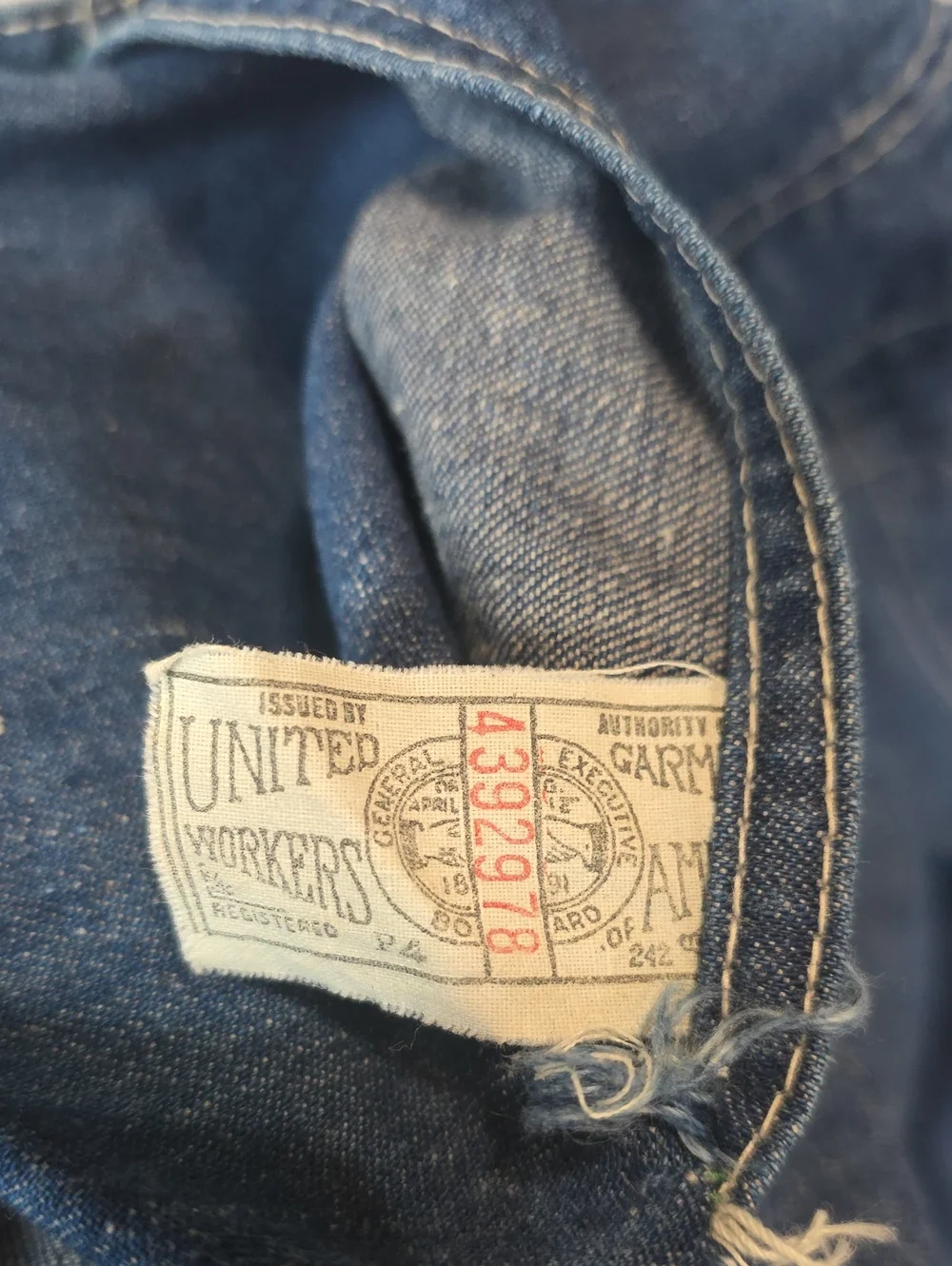 OshKosh B'gosh VTG 70's Vestbak Union Made Sanforized Denim Bib Overalls 38x28